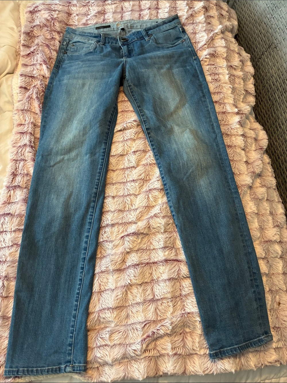 Kut from the Kloth Medium Wash Straight Leg Jeans